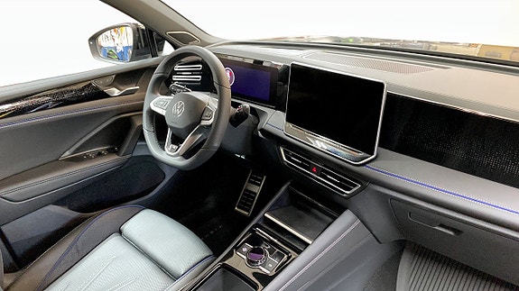 Volkswagen Tiguan 12 of 18
