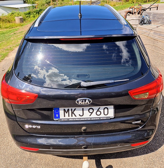 Kia Ceed 4 of 12