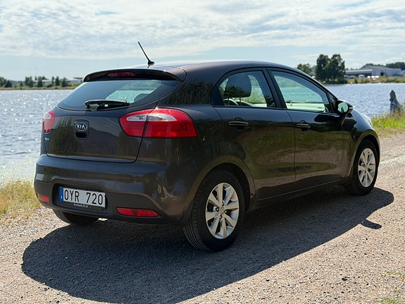 Kia Rio 3 of 5