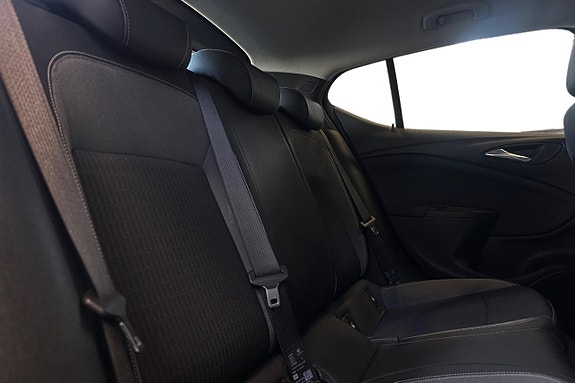 Opel Astra 17 of 19