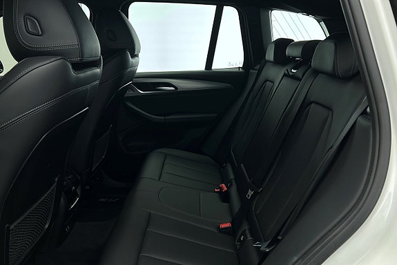 BMW X3 13 of 26