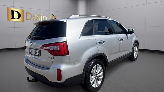 Kia Sorento 5 of 16