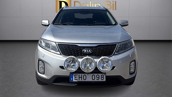 Kia Sorento 8 of 16