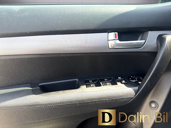 Kia Sorento 13 of 16