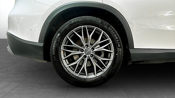 Mercedes-Benz GLC220 d 9 of 12