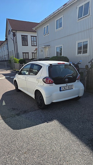 Toyota Aygo 3 of 4