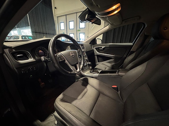 Volvo S60 5 of 5