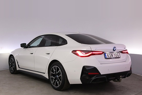 BMW i4 4 of 5