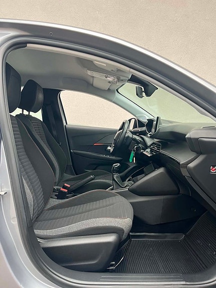 Peugeot 208 16 of 20