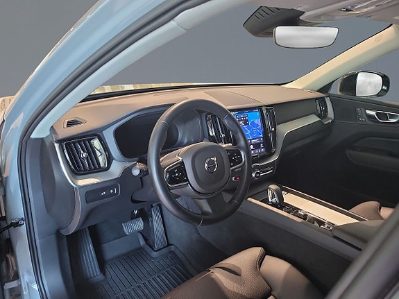 Volvo XC60 5 of 9
