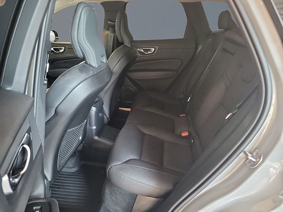 Volvo XC60 8 of 9