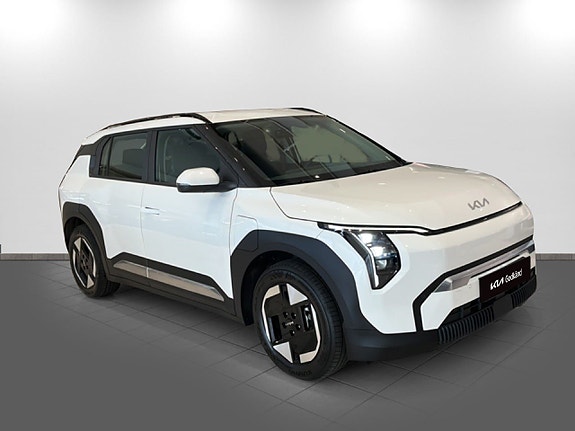 Kia EV3 3 of 15