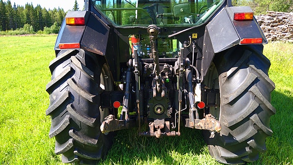 Valtra 6300 4 of 5