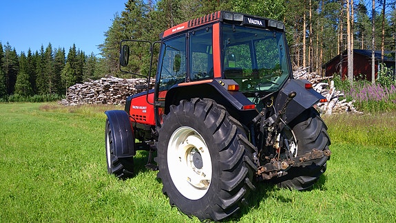 Valtra 6300 3 of 5