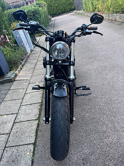 Harley-Davidson Forty-Eight 3 of 10