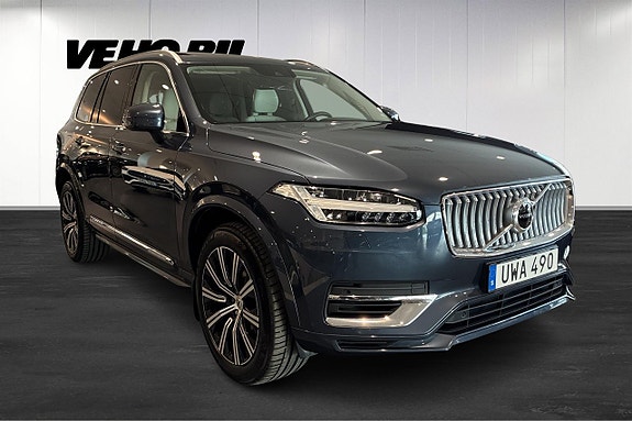Volvo XC90 2 of 24