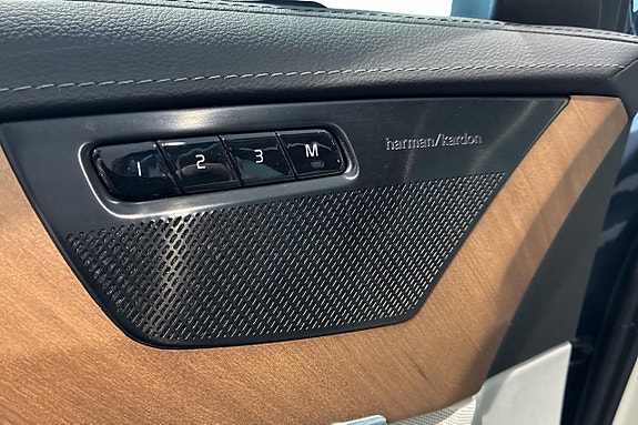 Volvo XC90 23 of 24