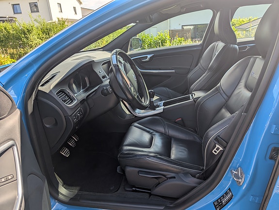 Volvo V60 13 of 13