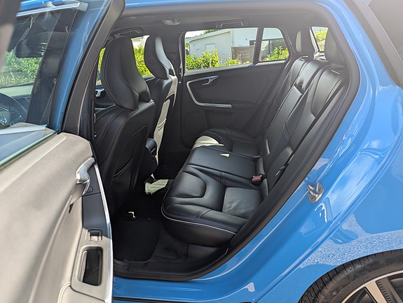 Volvo V60 9 of 13