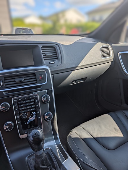 Volvo V60 11 of 13