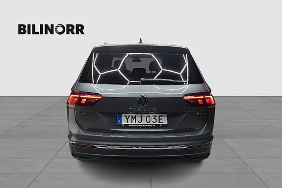 Volkswagen Tiguan Allspace 3 of 5