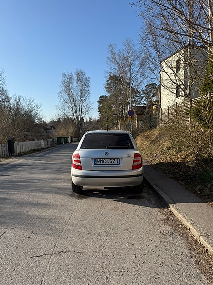 Skoda Fabia 2 of 12