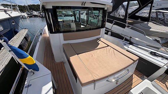 Axopar 28 Cabin/AC - 2015 4 of 5
