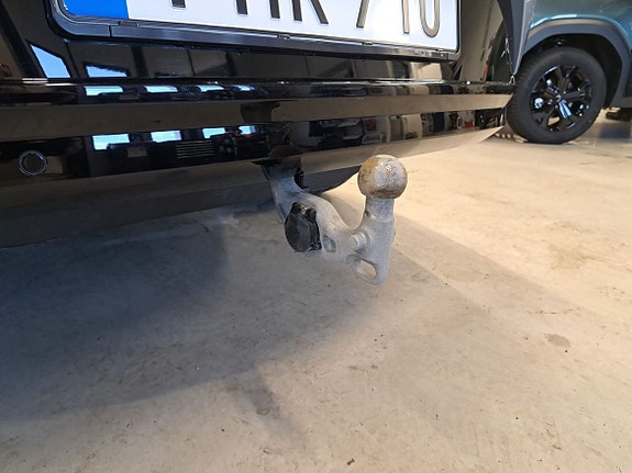 Volvo EX90 12 of 12