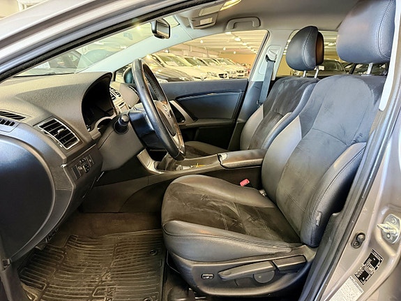 Toyota Avensis 9 of 20