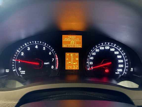 Toyota Avensis 15 of 20