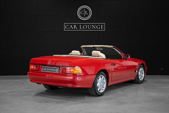 Mercedes-Benz 500 SL 3 of 5