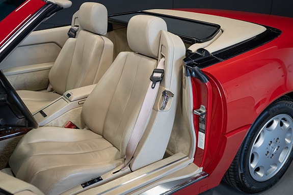 Mercedes-Benz 500 SL 10 of 17