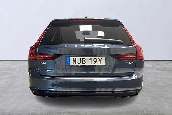 Volvo V90 4 of 5