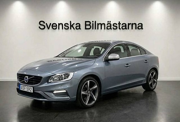 Volvo S60 4 of 5