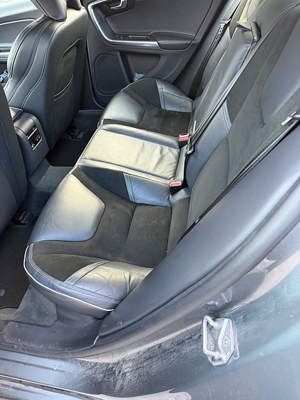 Volvo S60 9 of 26