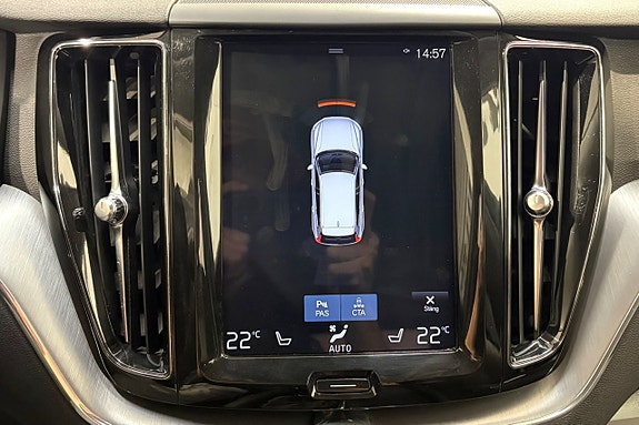 Volvo XC60 7 of 24