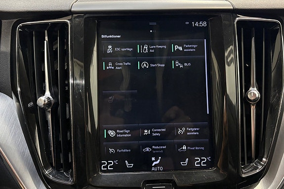 Volvo XC60 9 of 24