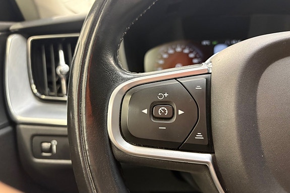 Volvo XC60 22 of 24