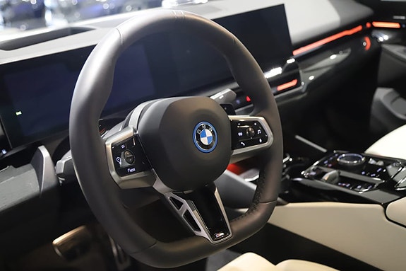 BMW 530e 9 of 15