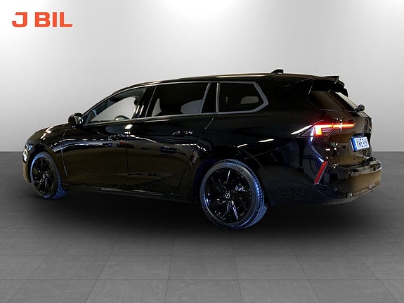 Opel Astra 18 of 19