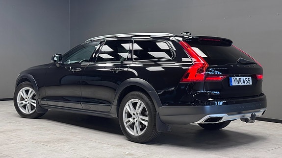 Volvo V90 Cross Country 14 of 19