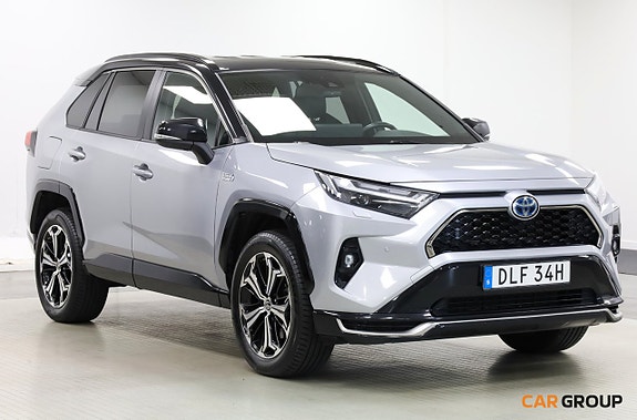 Toyota RAV4 Plug-in Hybrid 3 of 5