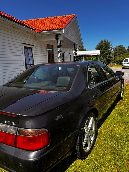 Cadillac Seville STS 6 of 19