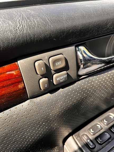 Cadillac Seville STS 14 of 19