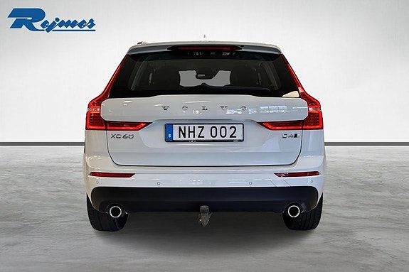 Volvo XC60 4 of 5