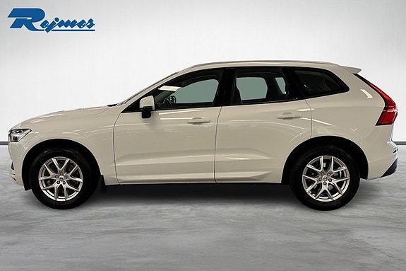 Volvo XC60 2 of 5