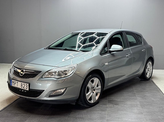 Opel Astra 3 of 5