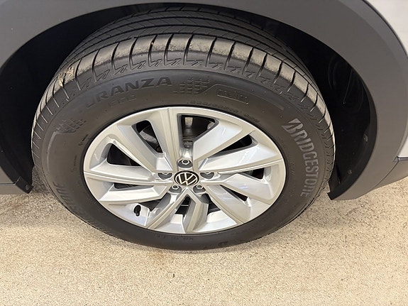 Volkswagen T-Cross 4 of 5