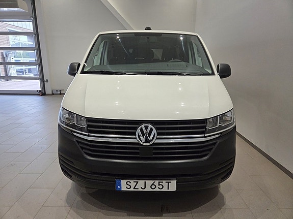 Volkswagen Transporter 2 of 11