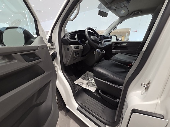 Volkswagen Transporter 9 of 11